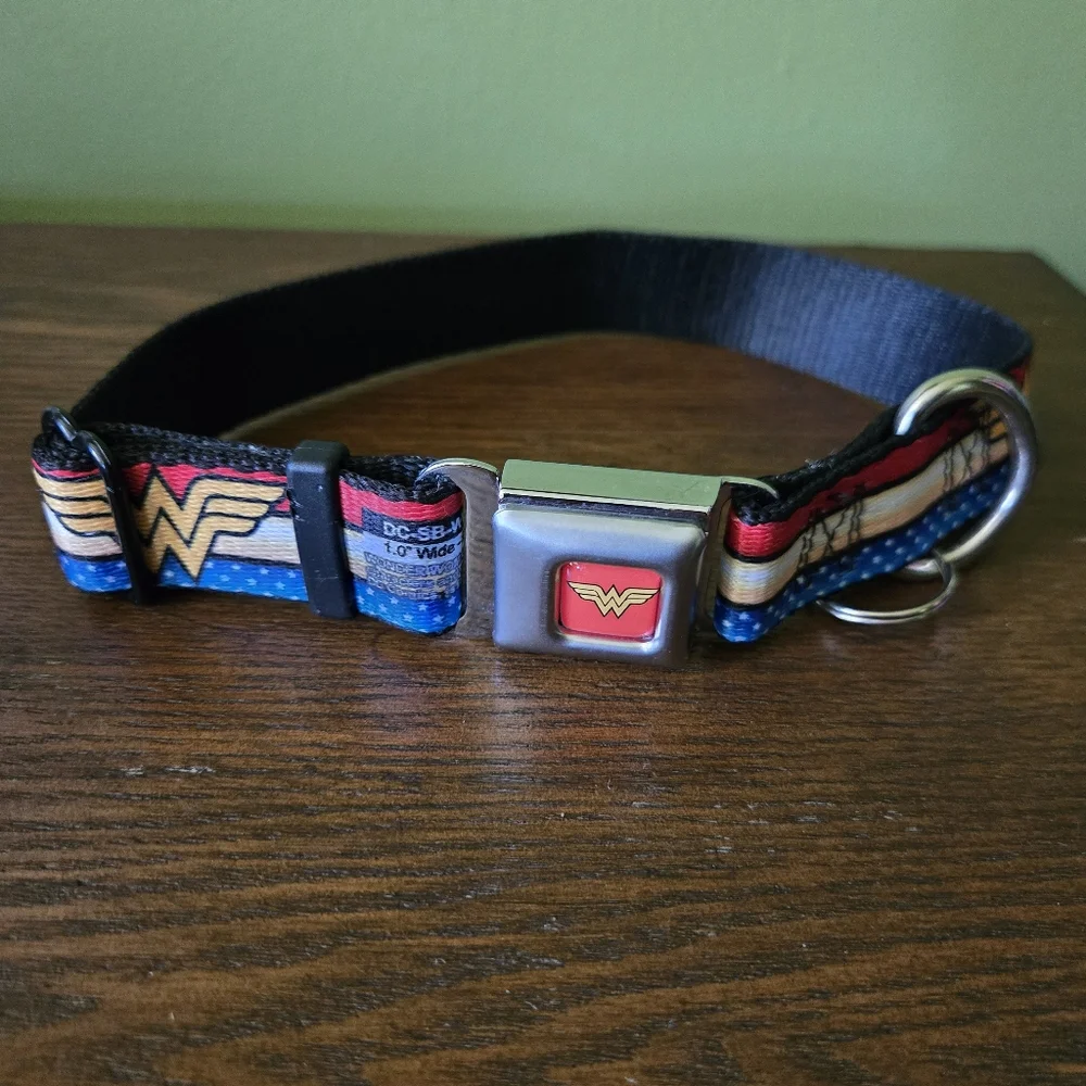 Wonder Woman Dog Leash and Collar Set For Medium Size Dog
